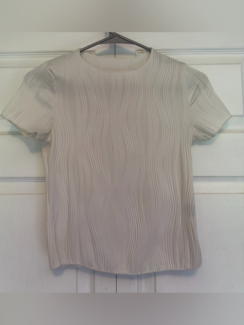 Cream Wave-Texture Short Sleeve Tee